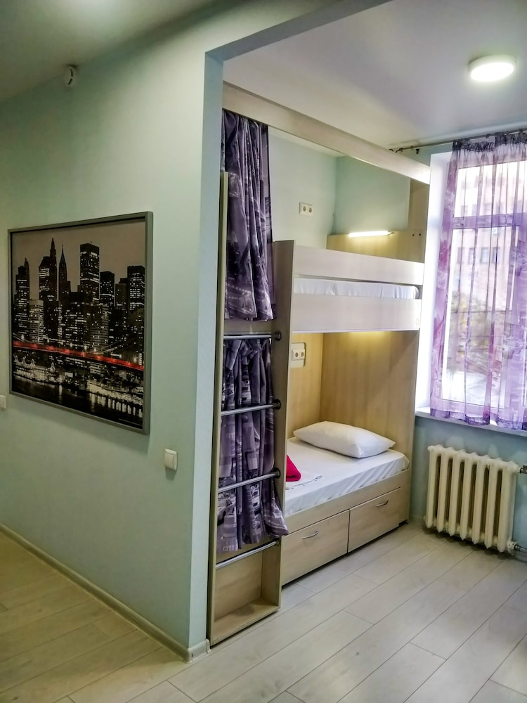 Shared Dormitory, Mixed Dorm, Shared Bathroom (14 beds) photo 3