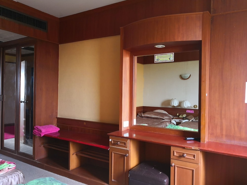 Standard Twin Room, 2 Twin Beds, Non Smoking photo 2
