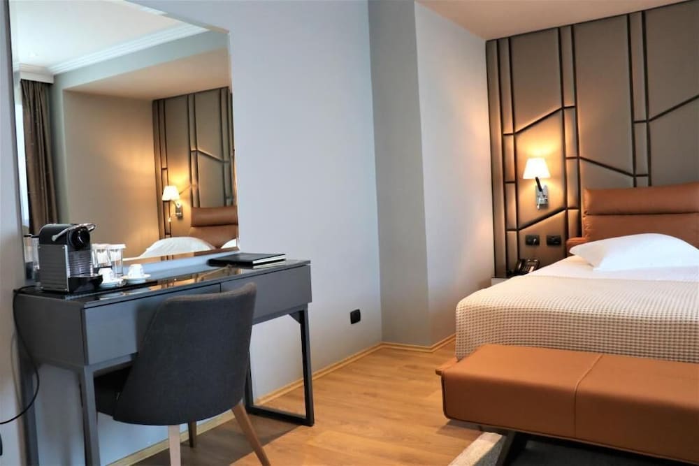 Deluxe Suite, Sea View