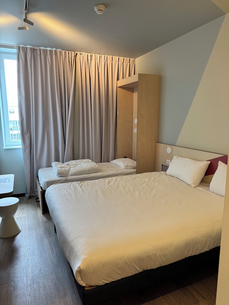 Triple Room, Multiple Beds - Photo 4
