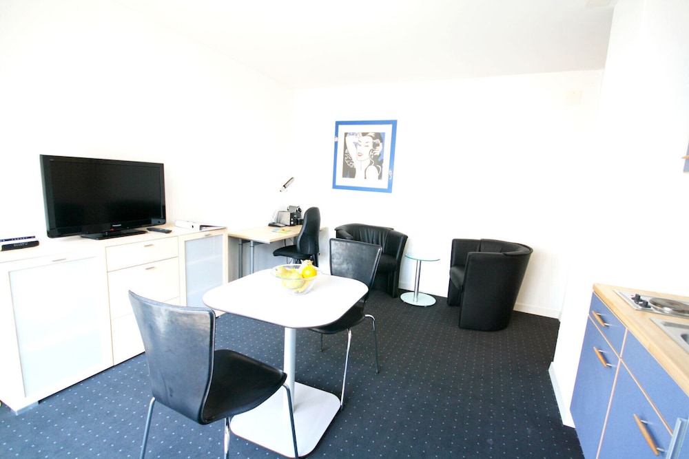 Apartment, 1 Bedroom, Kitchen, Lakeside photo 3