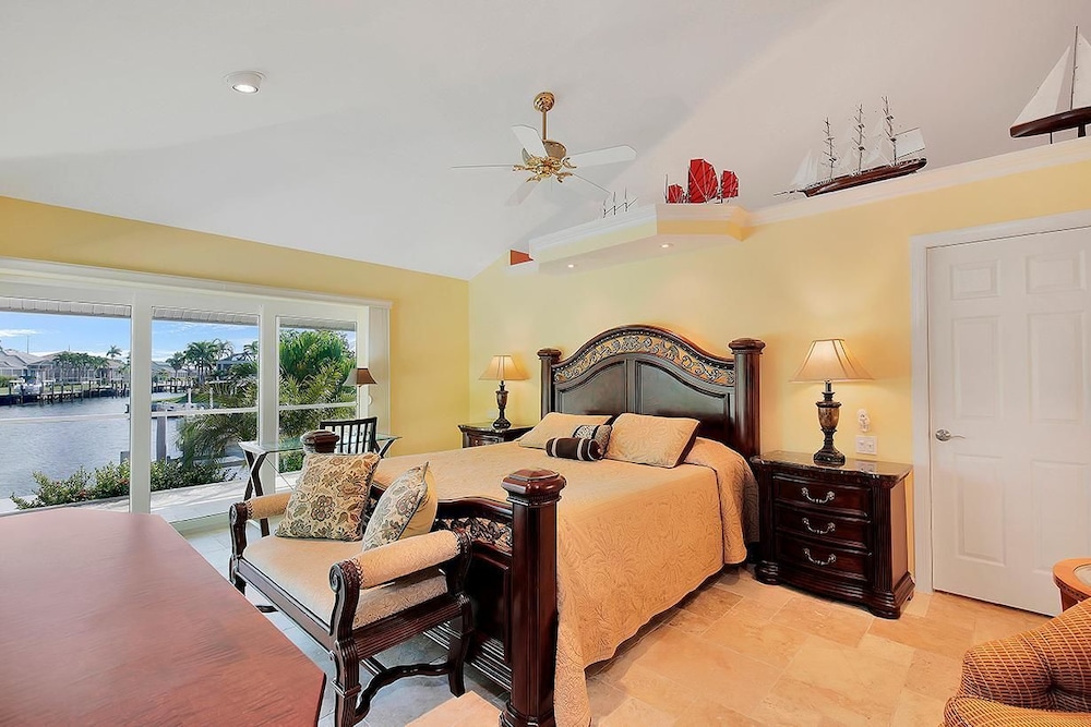 Luxury House, 3 Bedrooms, Sea View, Sea Facing