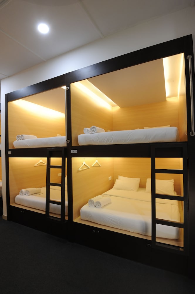 Double Capsules Dormitory