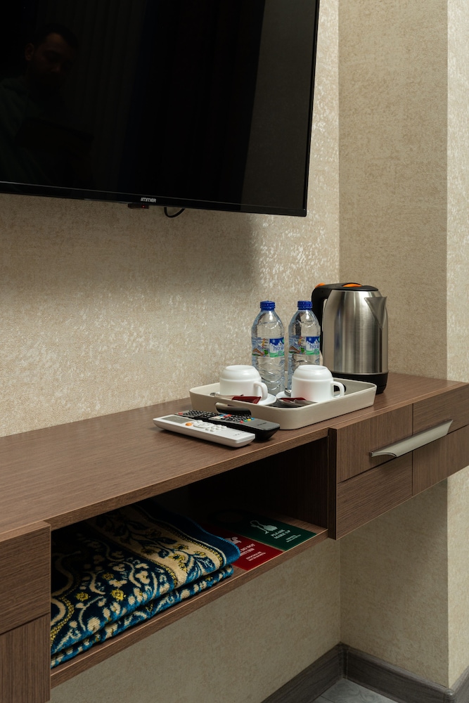 Standard Twin Room - Photo 2