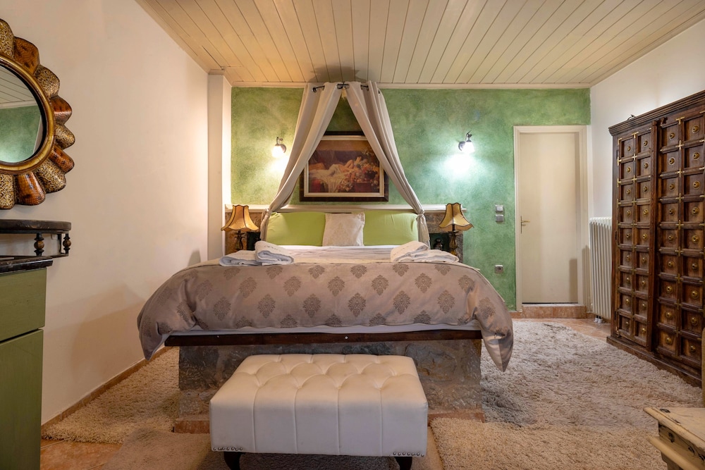 Deluxe Twin Room, Courtyard View photo 1