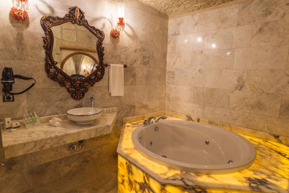 Jakuzili Suite - Photo 49