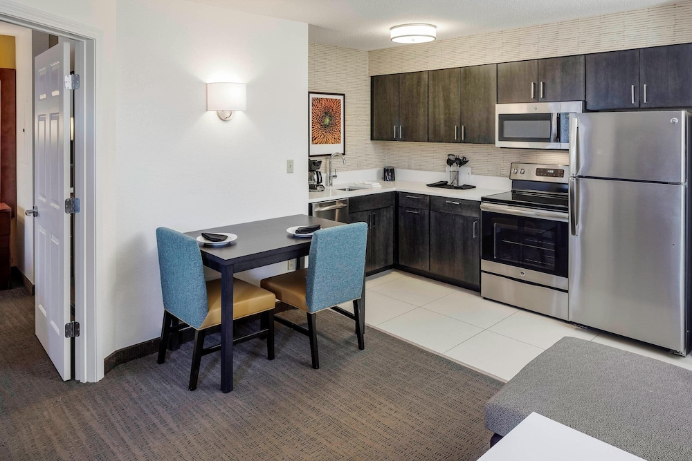 Suite, 1 Bedroom photo 1