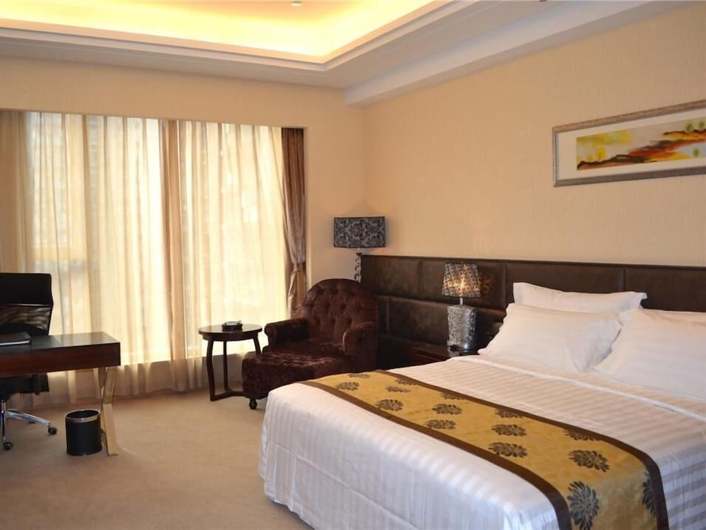 Deluxe Room, 1 King Bed