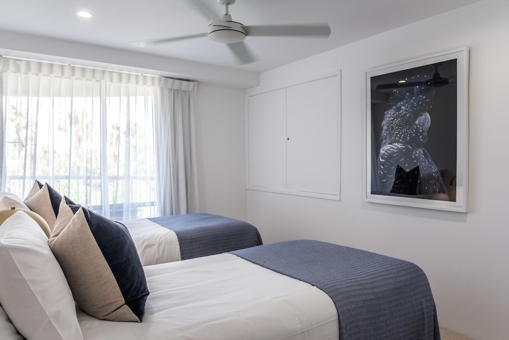 3 Bedroom Waterfront Luxury Apartment photo 1