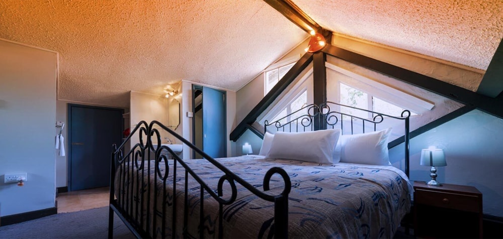 Deluxe Single Room