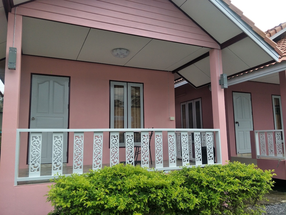 Standard Bungalow photo 2