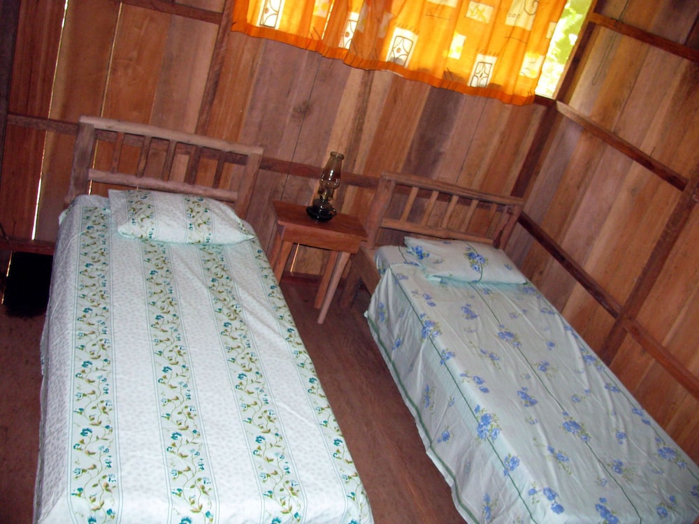 Basic Twin Room photo 3
