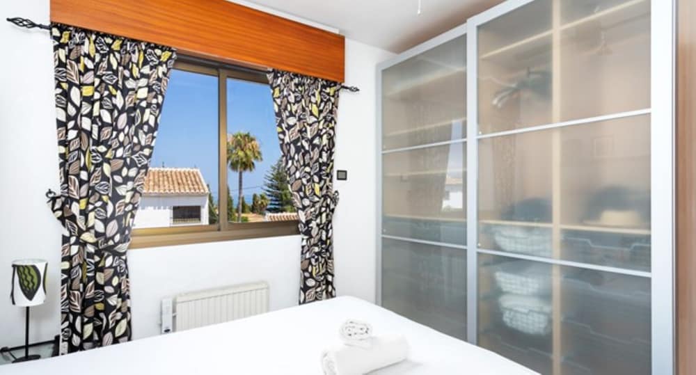 Apartamento Familiar, 2 Habitaciones, Vistas a la Piscina