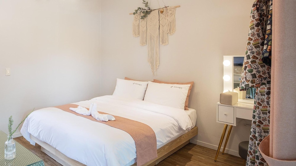 Basic Room, 1 Bedroom (107(with Pet,2nd floor)) - Photo 3