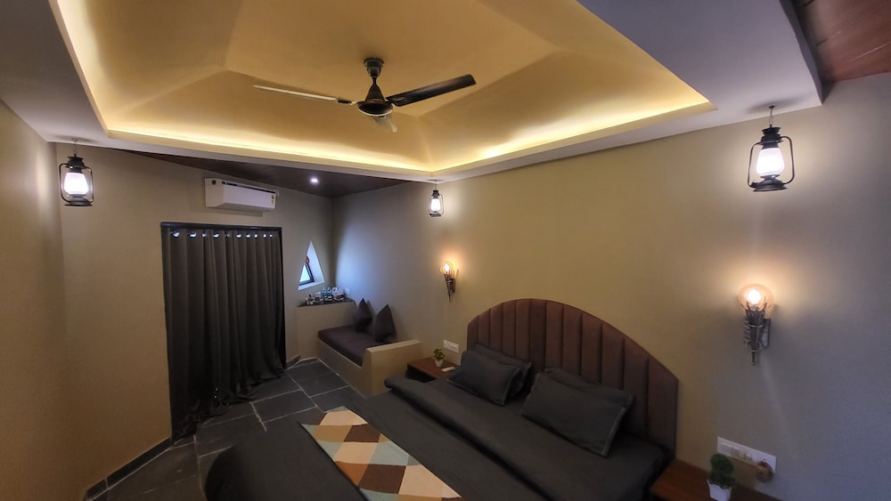 Premium Rooms with Balcony and Forest View photo 3