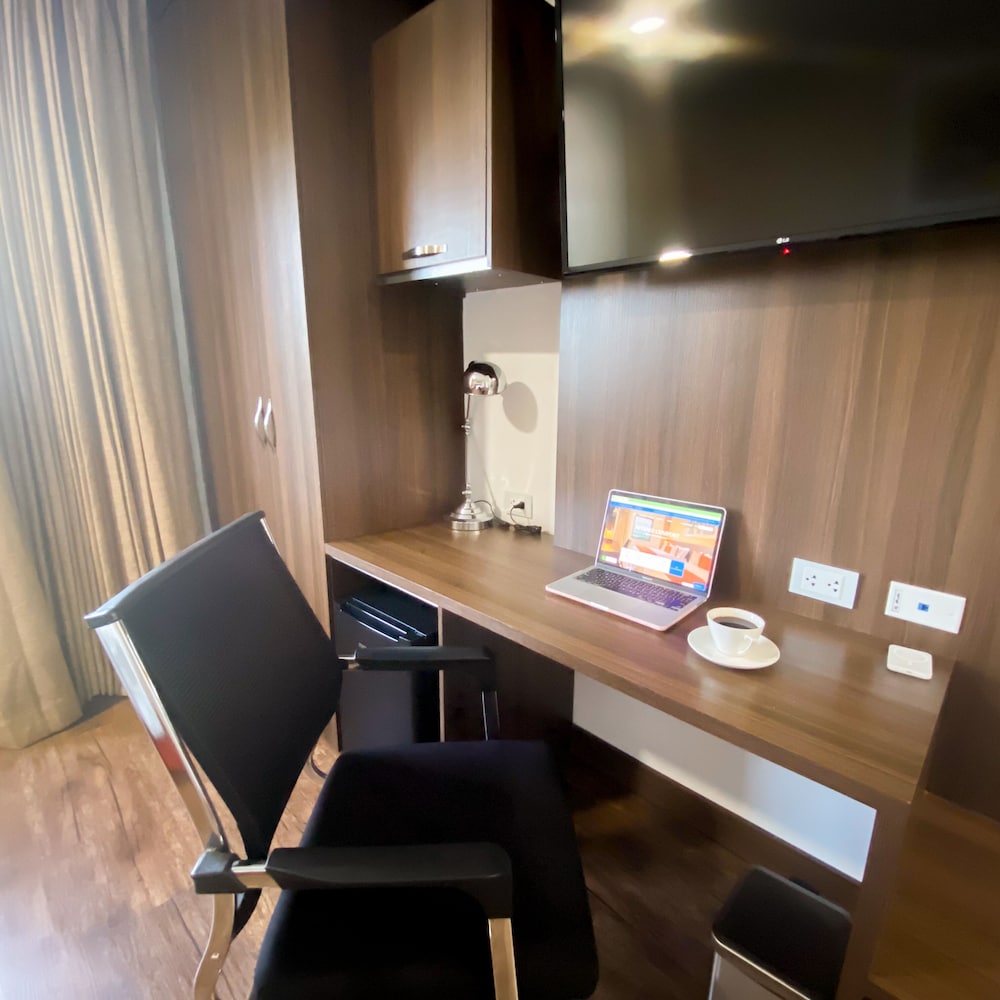 Premium Room - Photo 6