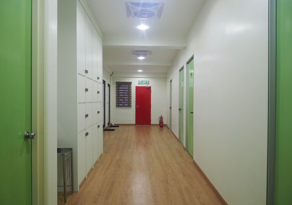 Executive Apartment - Photo 8