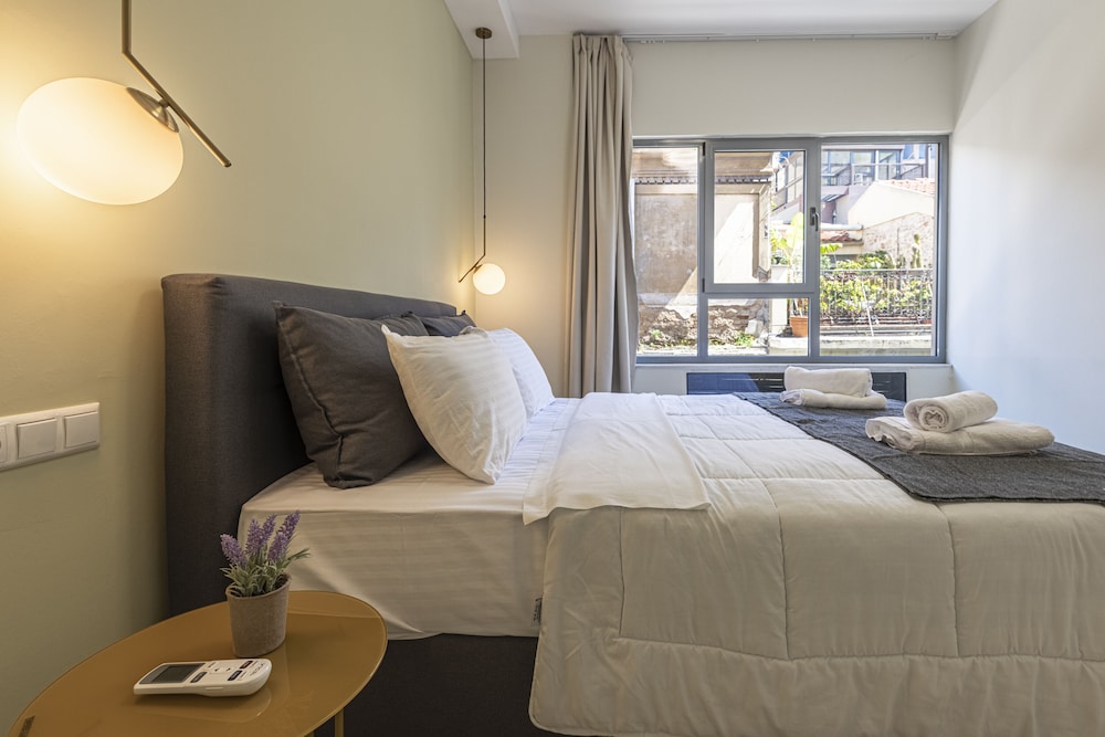 Signature Studio Suite photo 1