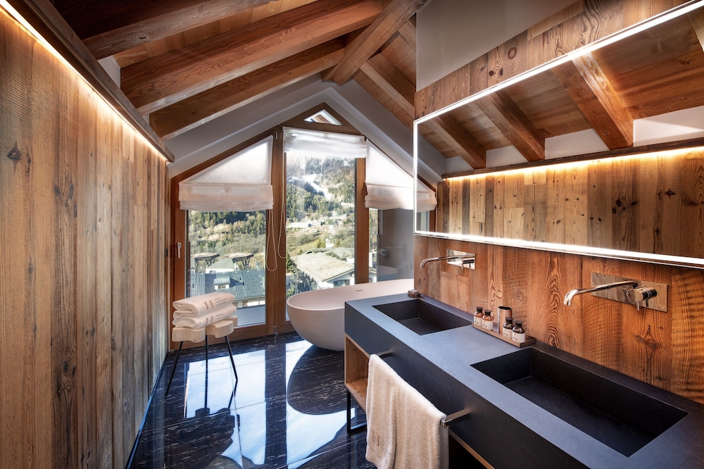 Suite, 1 Bedroom (Rooftop) thumbnail 6
