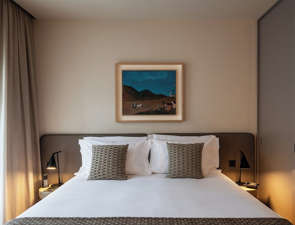 Available room