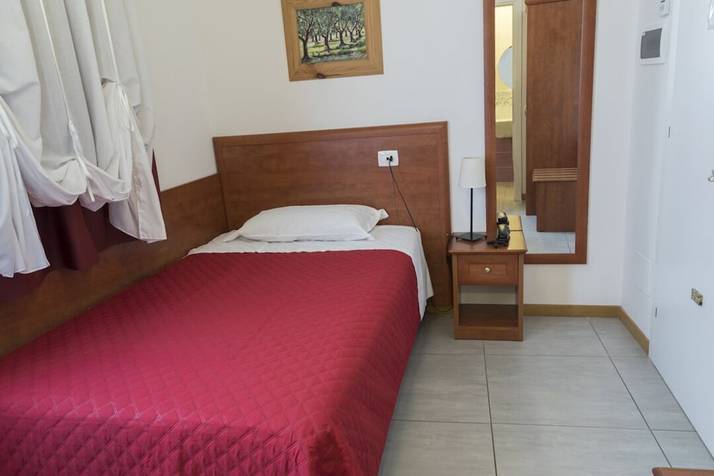 Superior Single Room, 1 Large Twin Bed, Non Smoking