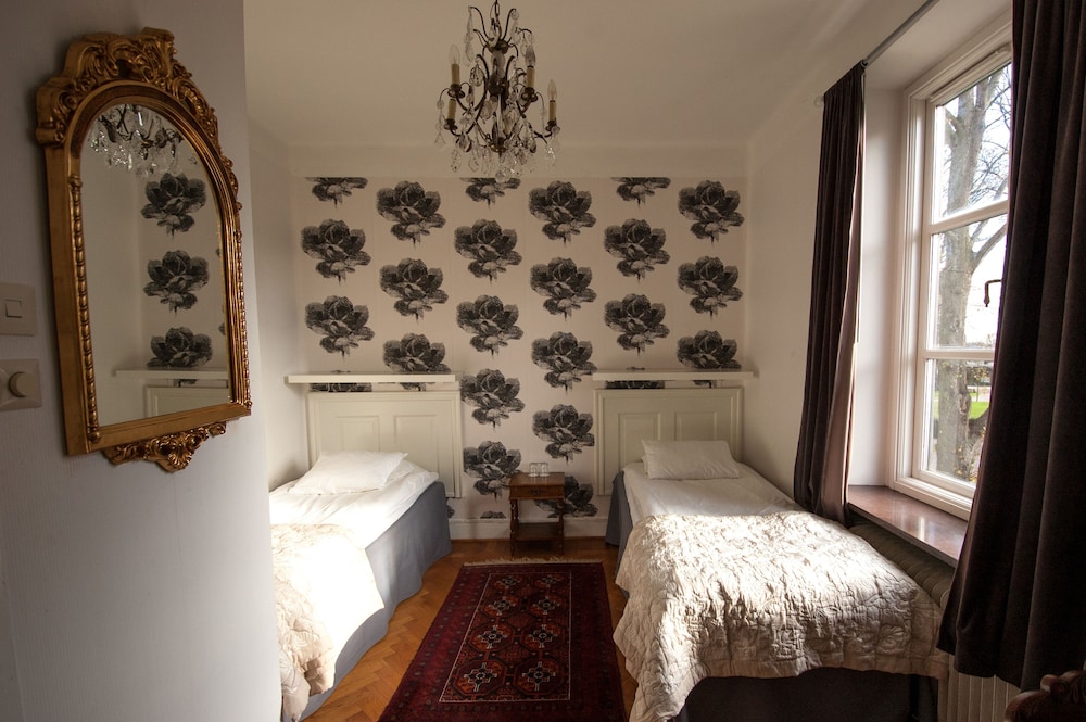Standard Twin Room, 2 Twin Beds photo 2