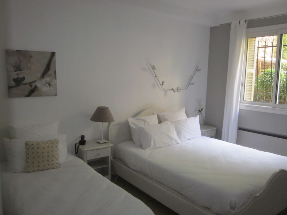 Quadruple Room photo 2