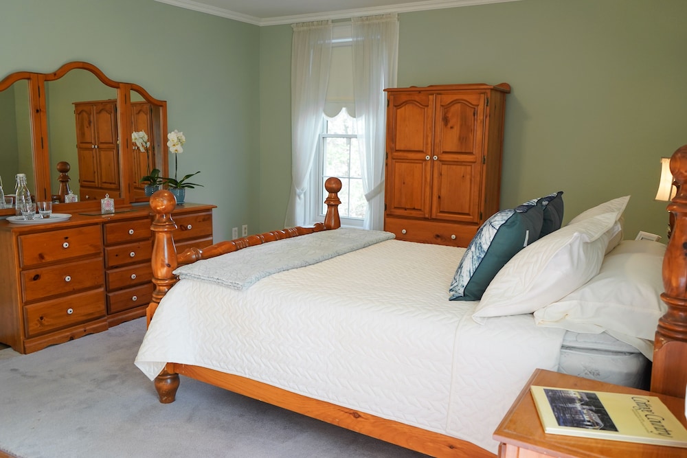 Deluxe Suite, River View