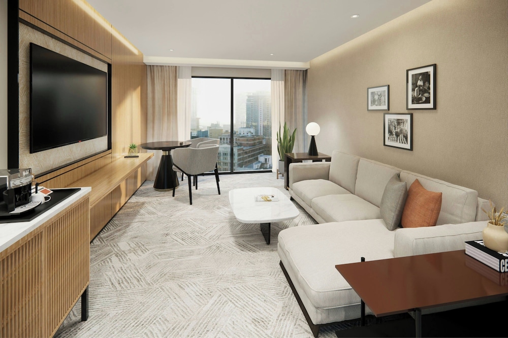 Junior Suite, 1 King Bed, City View - Photo 1