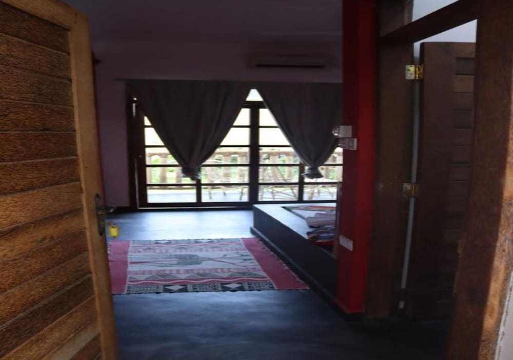 Family Room photo 3