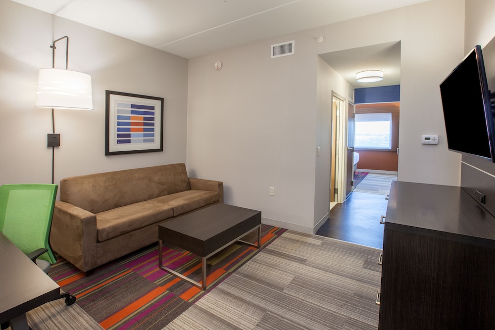 Suite, 1 Bedroom photo 1