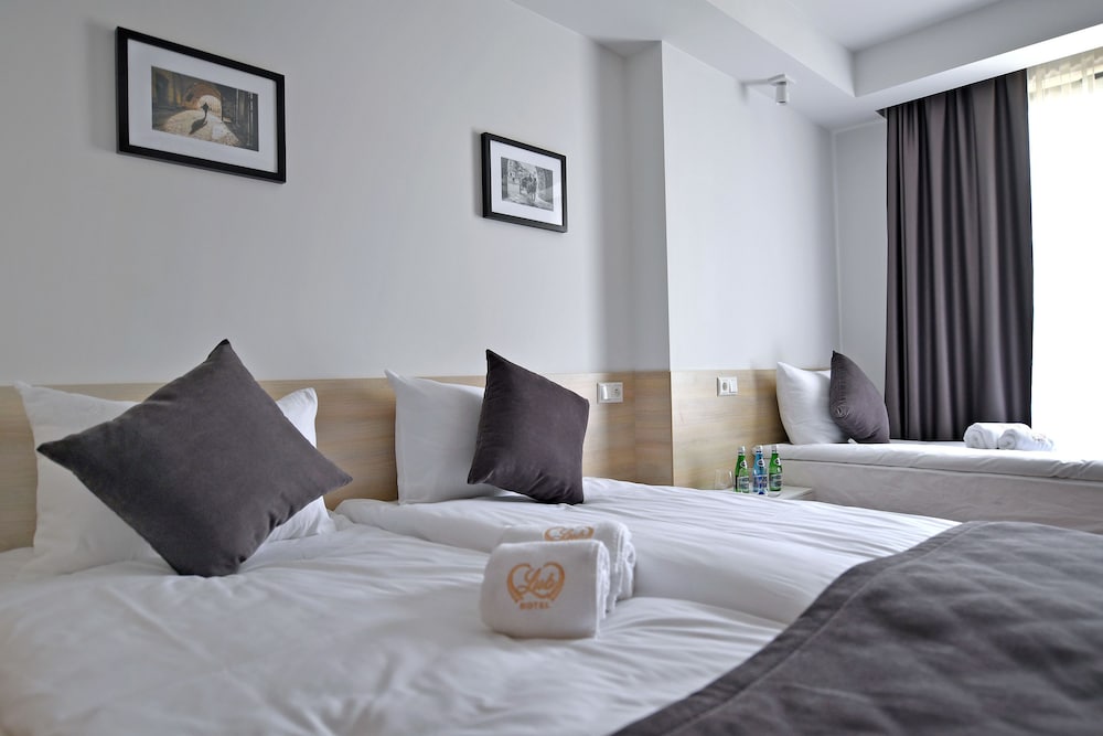 Standard Triple Room - Photo 7