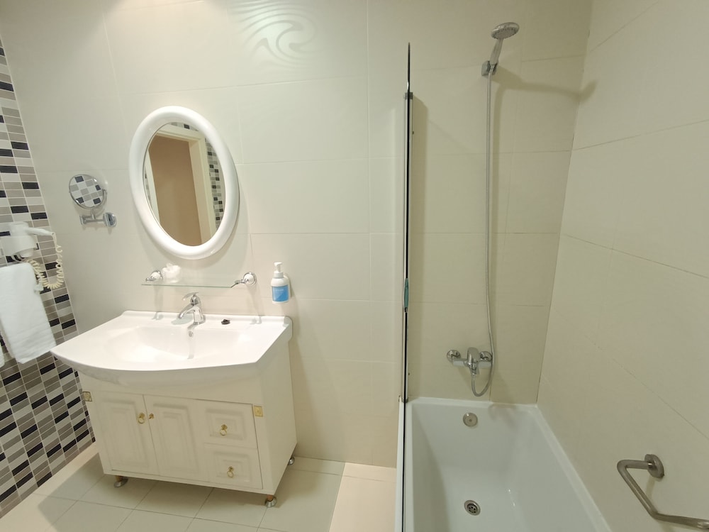 Standard Twin Room photo 2