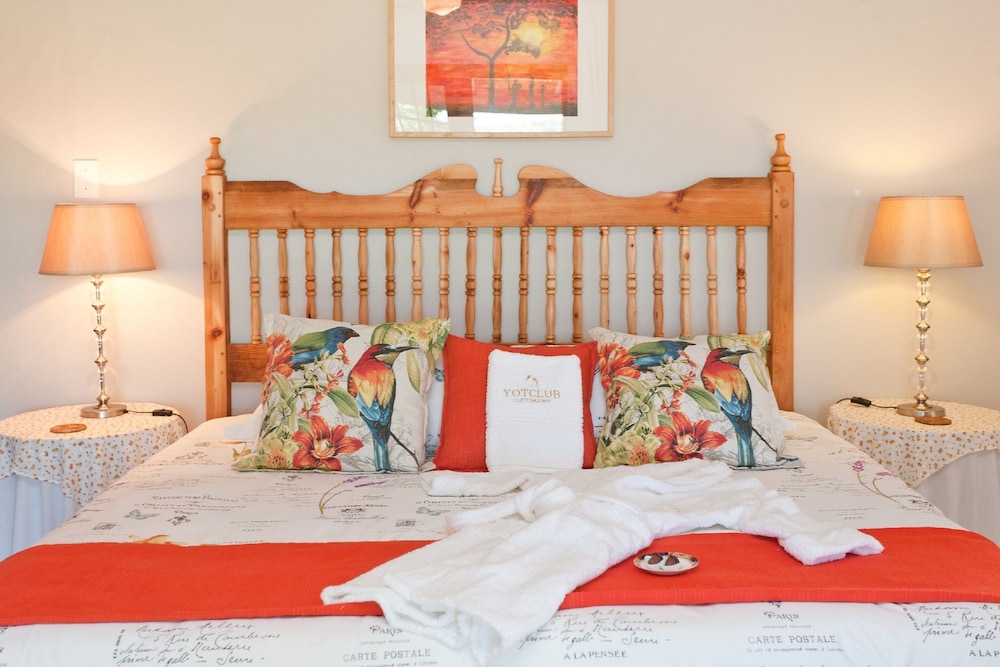 Deluxe Room, 1 Bedroom (Honeymoon Suite) photo 1