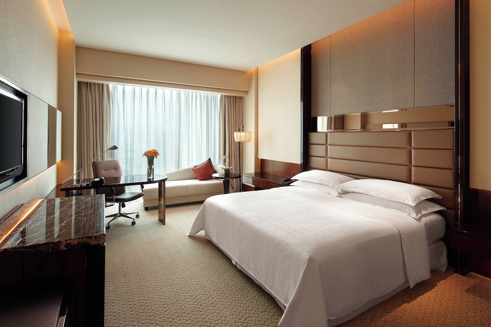 Club Room, 1 King Bed photo 3