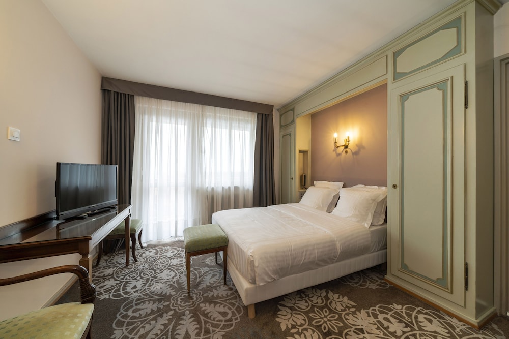 Comfort Double or Twin Room, Balcony - Photo 3
