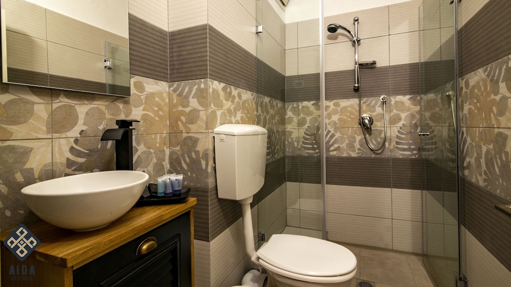 Classic Triple Room photo 2