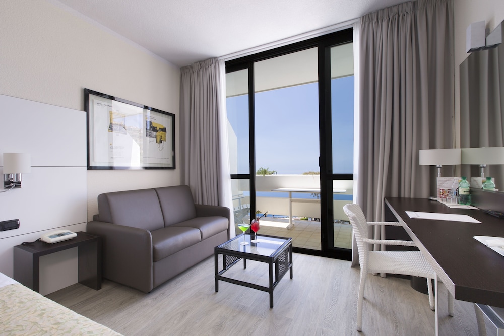 Junior Double Or Twin Room photo 3