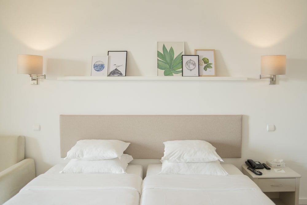 Basic Double or Twin Room - Photo 1