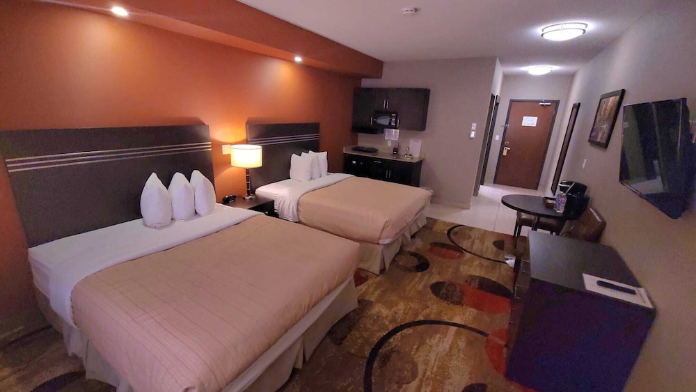 Room, 2 Queen Beds photo 1