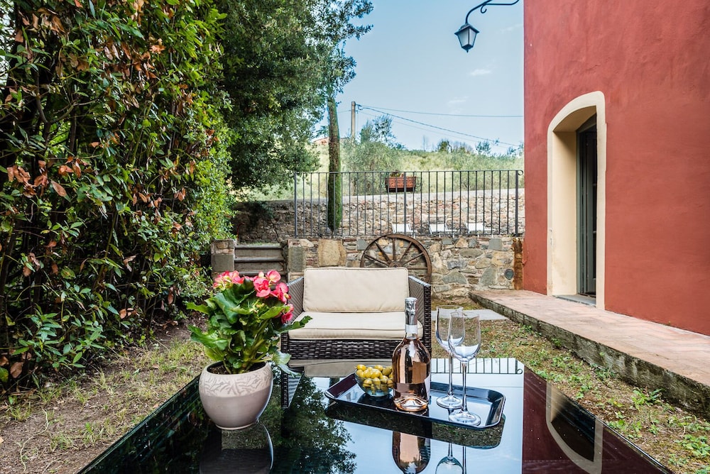 Superior Apartment, 2 Bedrooms, 2 Bathrooms, Garden View photo 3