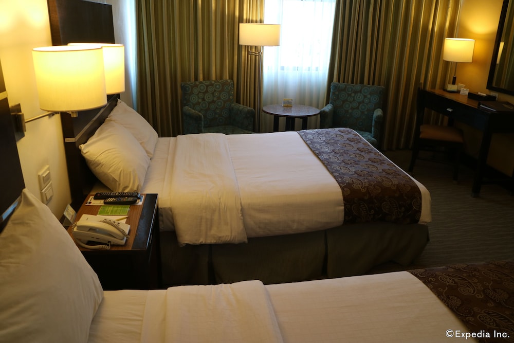 Business Room, 2 Double Beds, Non Smoking - Photo 15