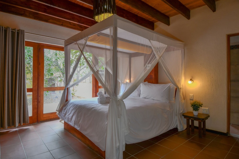 Luxury Villa photo 2