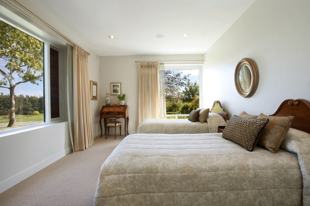 Twin Room, Shared Bathroom, Garden View photo 1