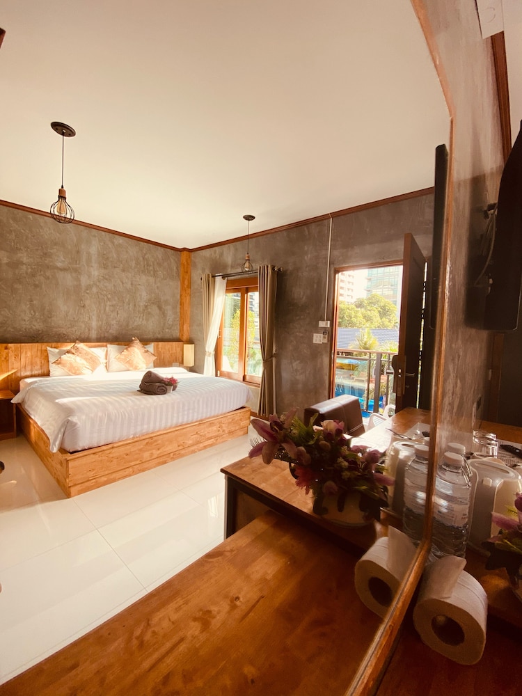 Deluxe Double Room - Photo 6