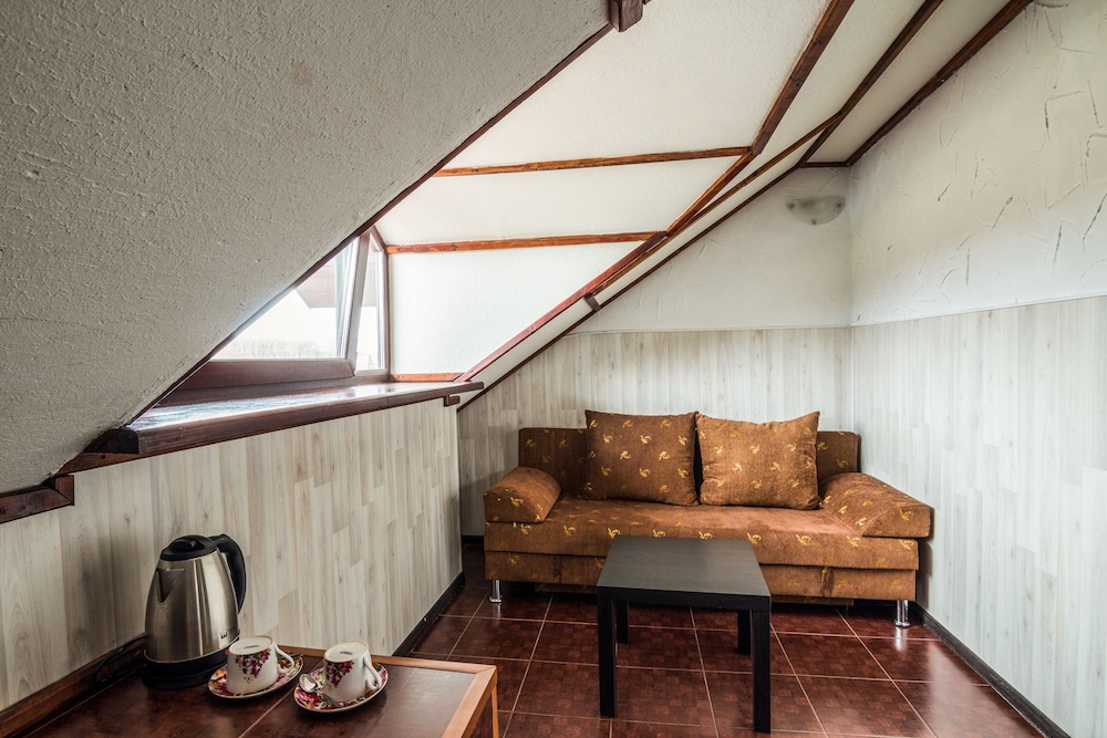 Family Room, Shared Bathroom