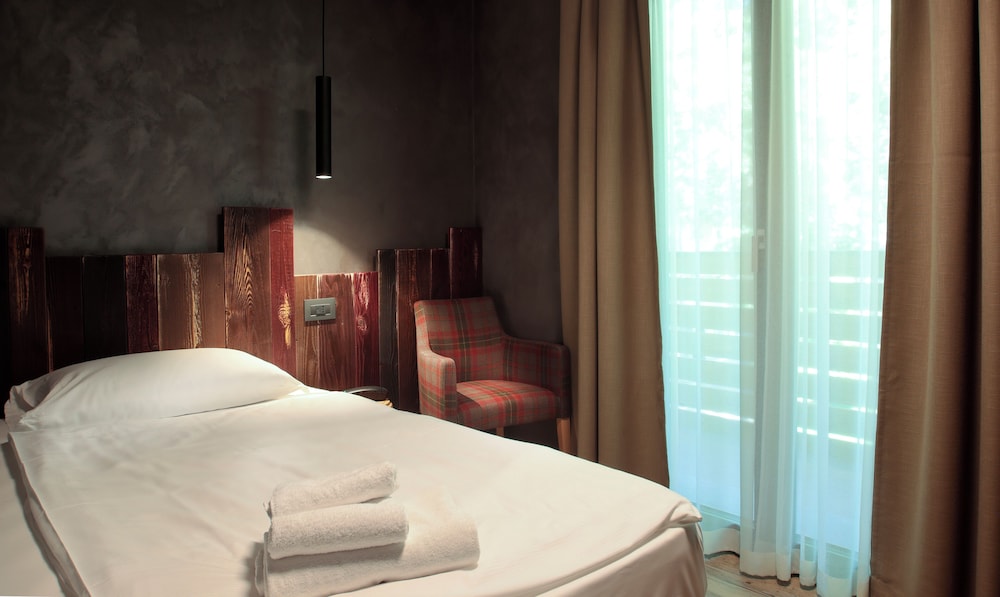 Single Room photo 2