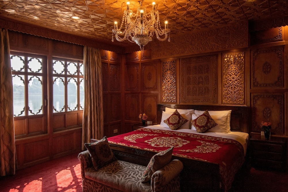 Theme Room