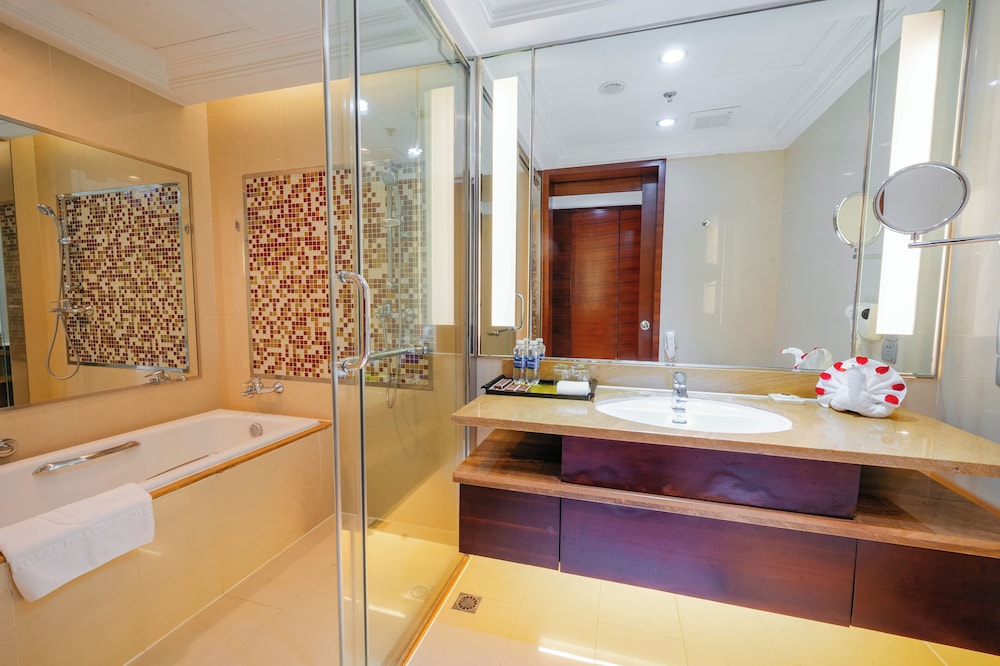 Deluxe Twin Room (Bay View) photo 2