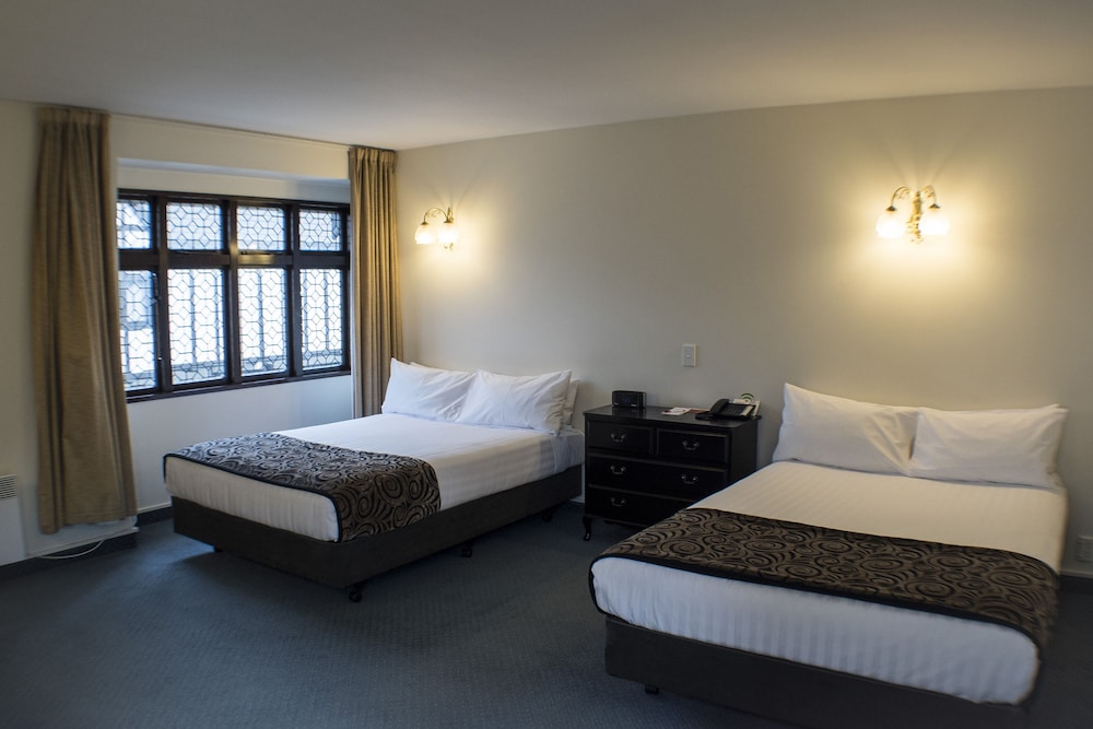 Studio, 2 Double Beds - Photo 4